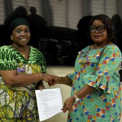  Minister of Foreign Affairs, Her Excellency Mme. Sara Beysolow Nyanti along with the Minister of Commerce and Industry, Madam Magdalena Dagoseh