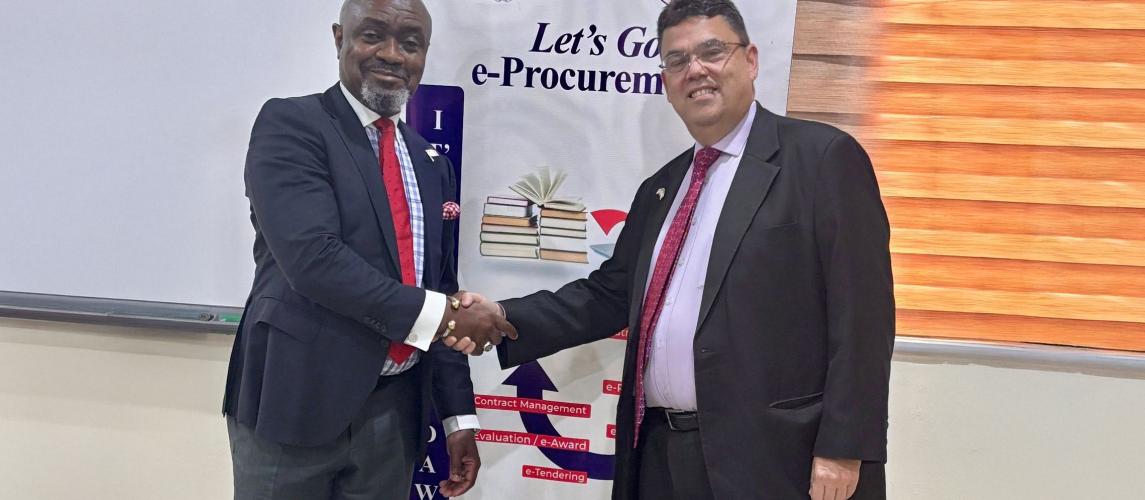 PPCC Executive Director, Bodger Scott Johnson, shakes hands with Joseph Zadrozny, the United States Chargé d’Affaires to Liberia. PPCC Executive Director, Bodger Scott Johnson, shakes hands with Joseph Zadrozny, the United States Chargé d’Affaires to Liberia.