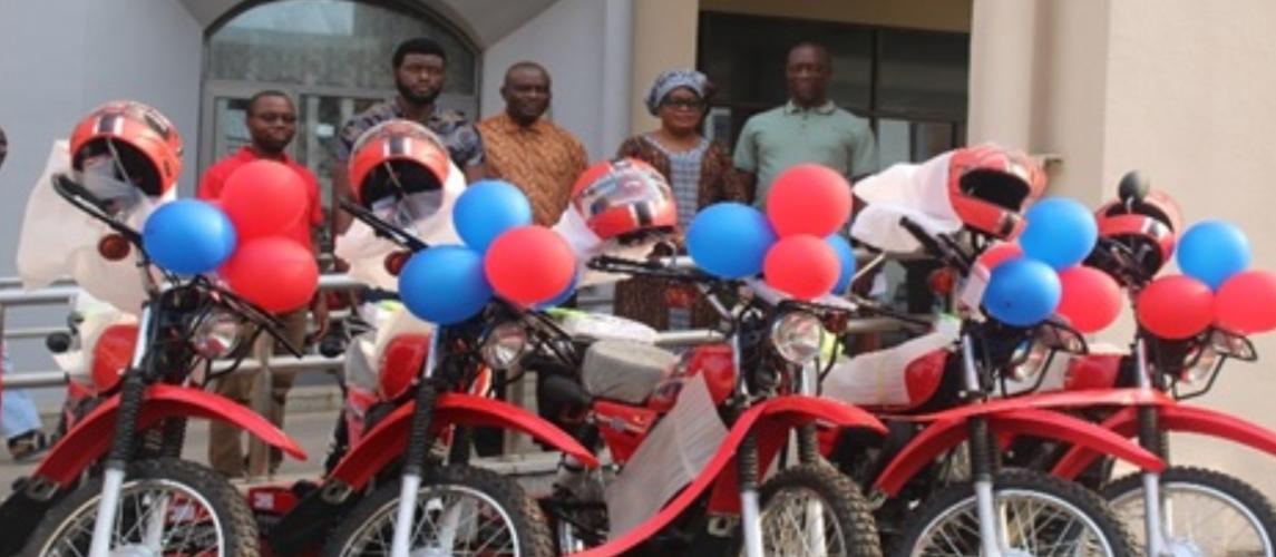Commerce Minister Presents Several Motorbikes To EPA Commerce Minister Presents Several Motorbikes To EPA